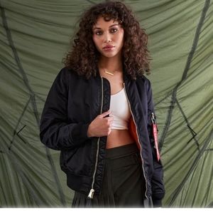 MA-1 W Bomber in Black